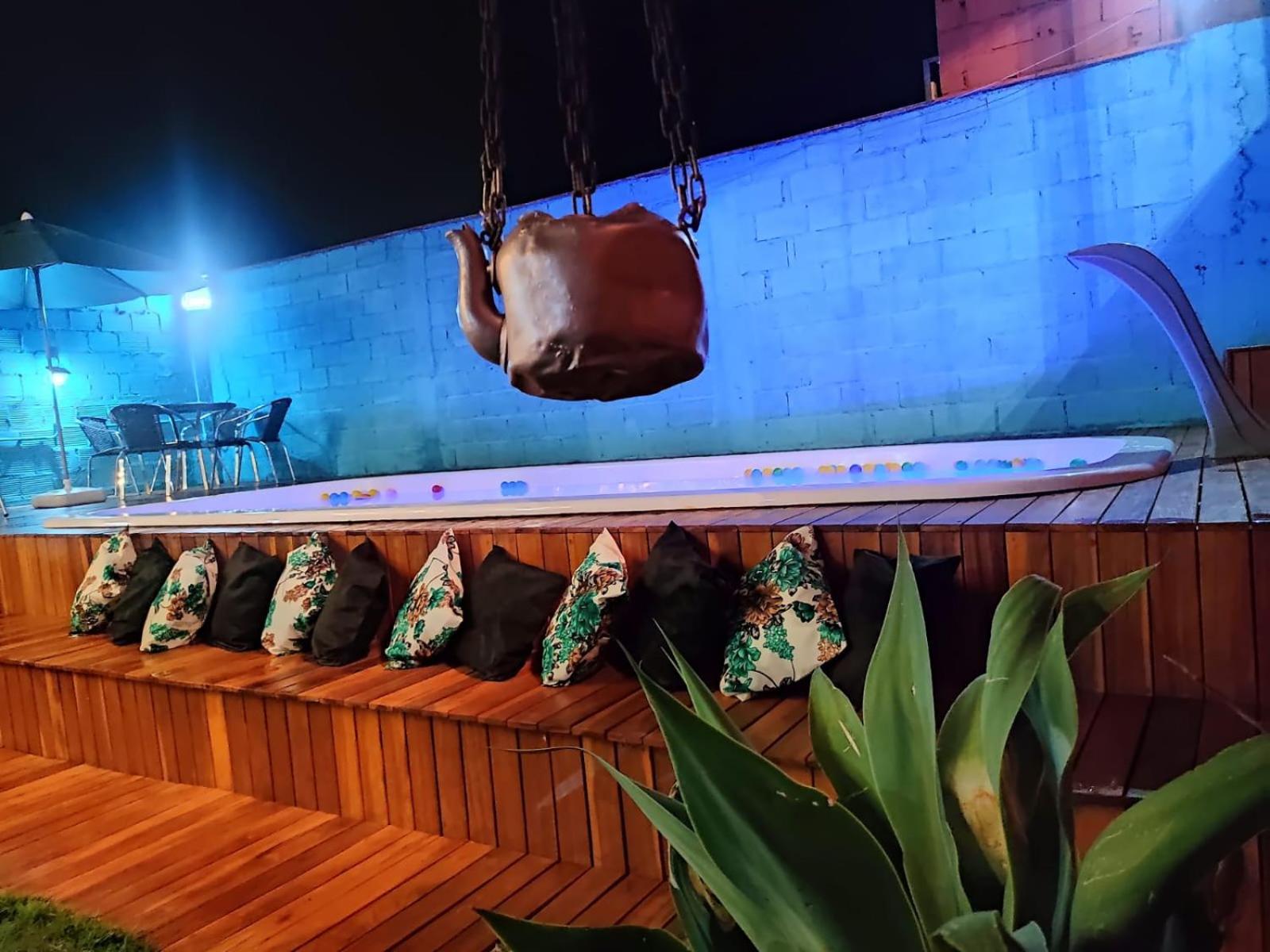 Hostel Trem Di Durmi เบโลโอรีซอนชี ภายนอก รูปภาพ